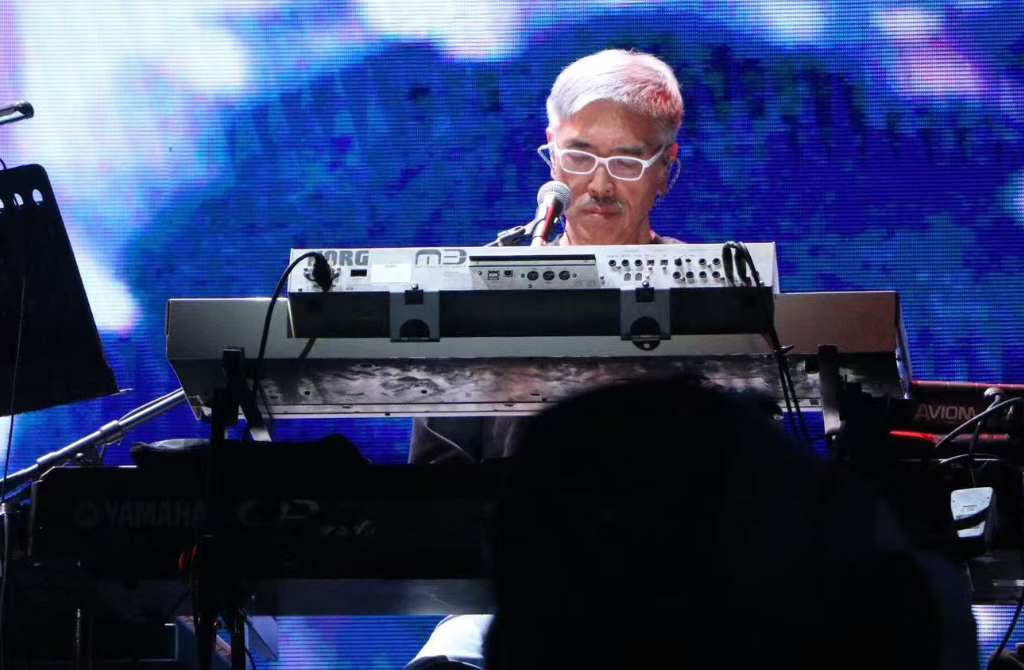 屠穎猝逝！許茹芸、王菲神曲都他做的　許常德曝生前最後一面