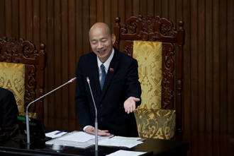 「沒出息」神曲爆紅！韓國瑜立院vs王世堅    最佳cp對話曝光