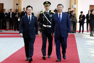 中韩元首会 习近平：对韩政策连续稳定