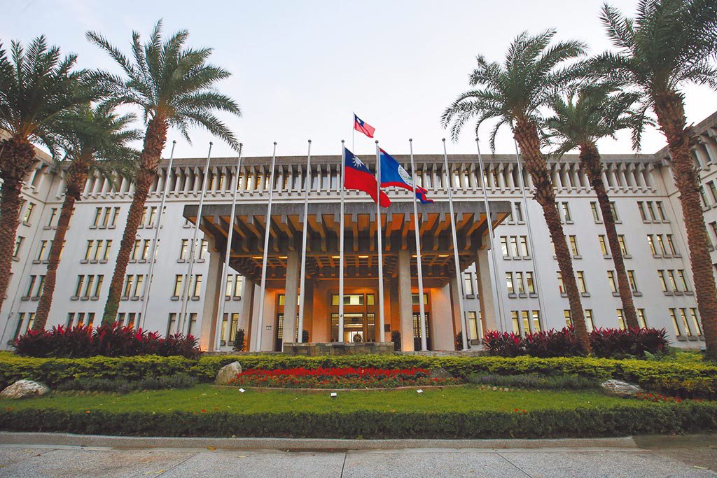 CNN曝我外交部宴請美官員「無人到場」! 蘇一峰傻眼:機會有多少