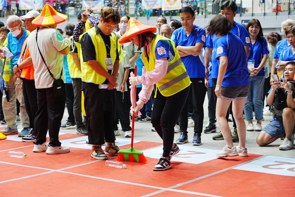 桃園環保志工四戰全勝！全國環保競賽奪特優獎