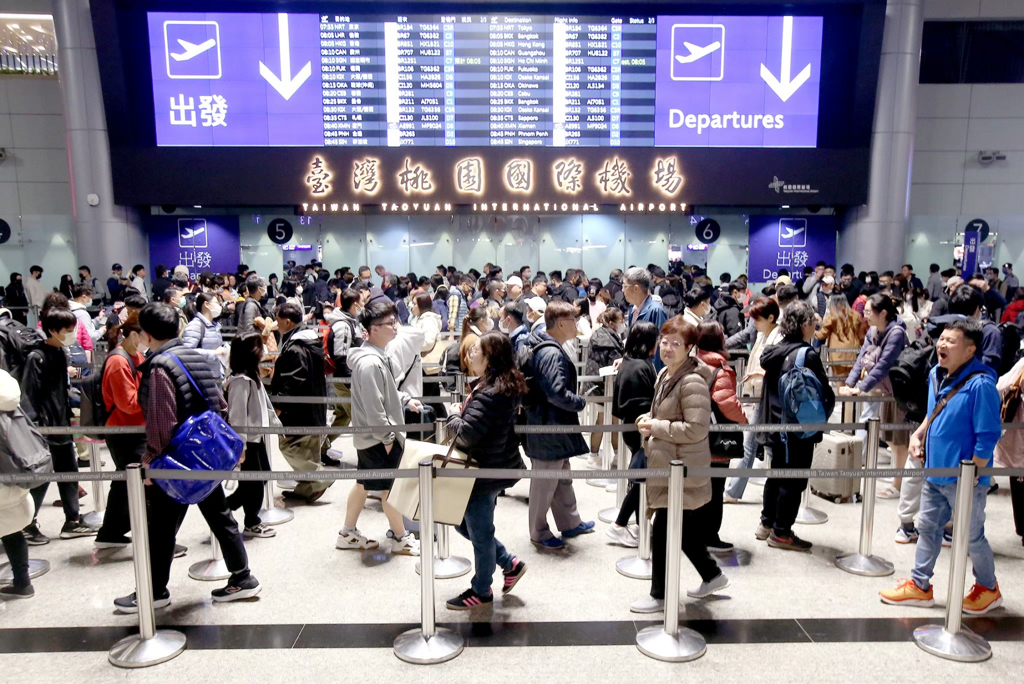 立榮公告「藍牙耳機」禁託運 華航等6航空公司規定曝