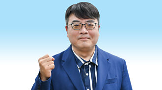 謝逸文AI驅動行情 企圖戰3萬點