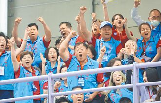 海納百川》從「歲月靜好」到「獅群的覺醒」（黃英彥）