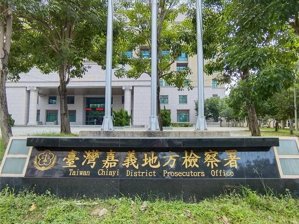 辯稱來車閃燈影響害他撞死人！  檢方打臉依法起訴