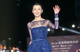 張曼玉公開「心肝寶貝」身分 甜喊：是時候介紹給大家認識