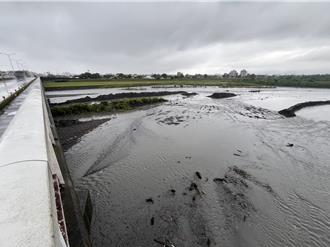 羅東溪驚現女浮屍！昨失蹤今成冰冷遺體   警封橋採證