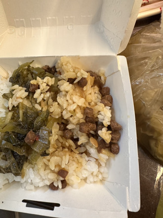 猪瘟效应！ 知名鲁肉饭用素肉未告知　顾客不满被骗引热议