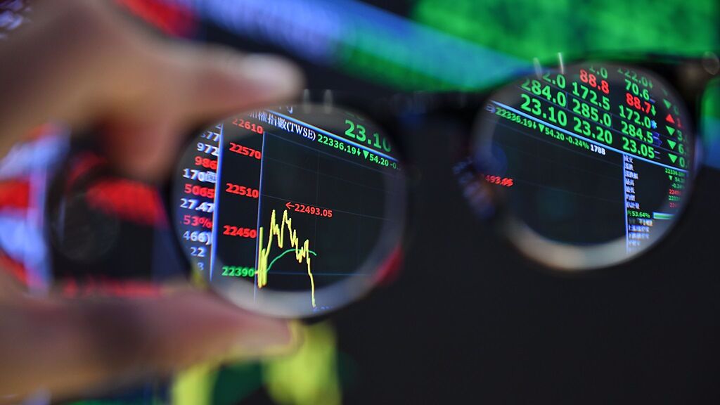 1分鐘讀財經》台積電ADR崩3.5％ 台股剉咧等！專家喊破28000逃命就錯了 