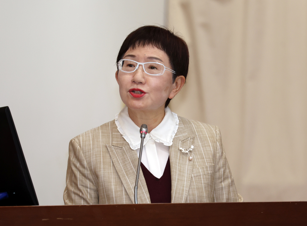 普發1萬開跑！4小時47.5萬人搶登記 財長：錢已想好怎麼花