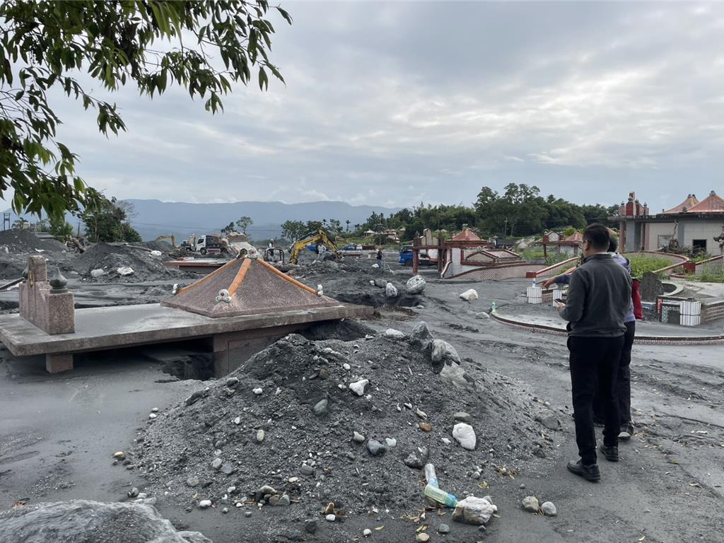 嚴正澄清！花蓮縣府駁斥「國軍挖墳墓」傳聞：感謝國軍貢獻