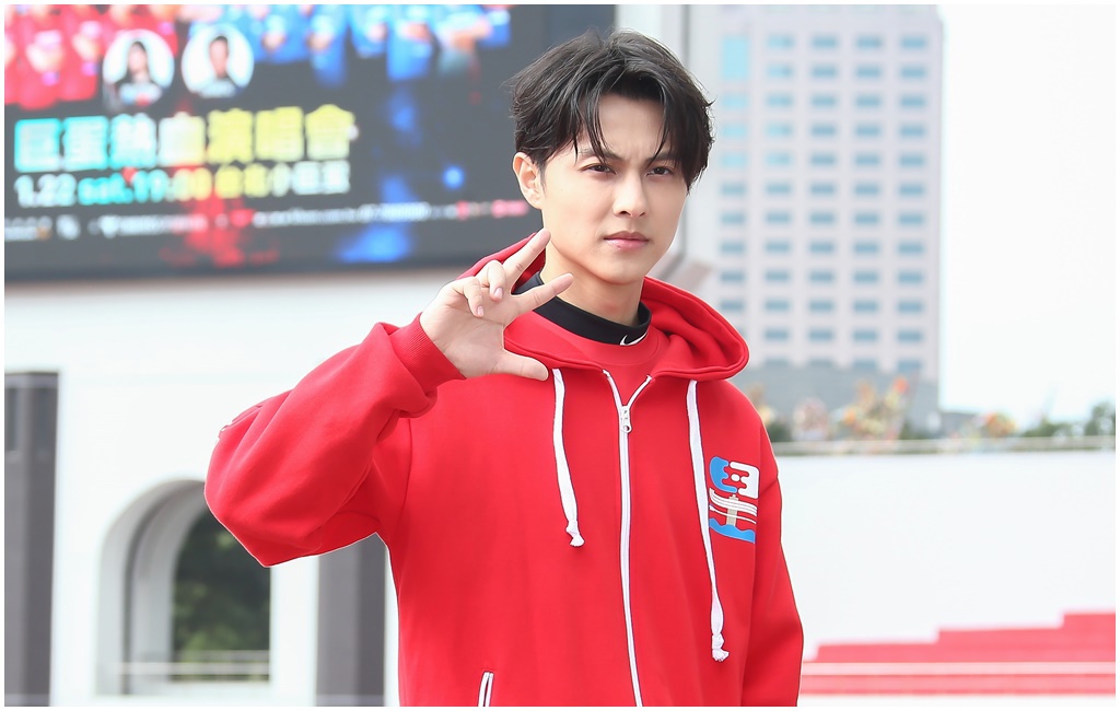 指王子脫罪唯一解法「承認當牛郎」 律師評道歉聲明荒謬