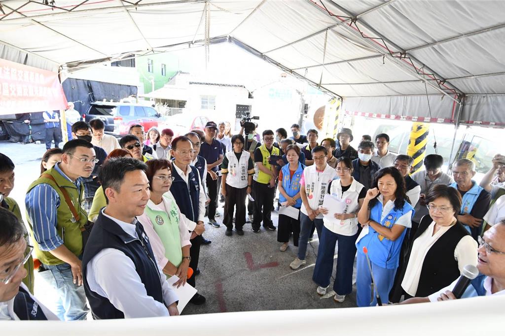視察彰化交通建設 陳世凱允諾補助4國小人行道
