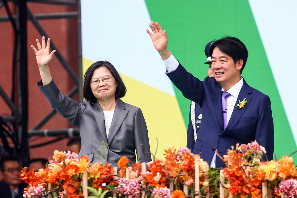 蔡英文談年改「像在教訓賴」  媒體人：外界不做文章都難