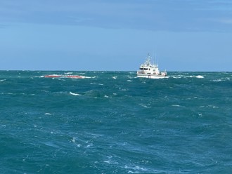 万里捕蟹船北部外海翻覆9落海6获救  船长及2渔工无生命迹象 