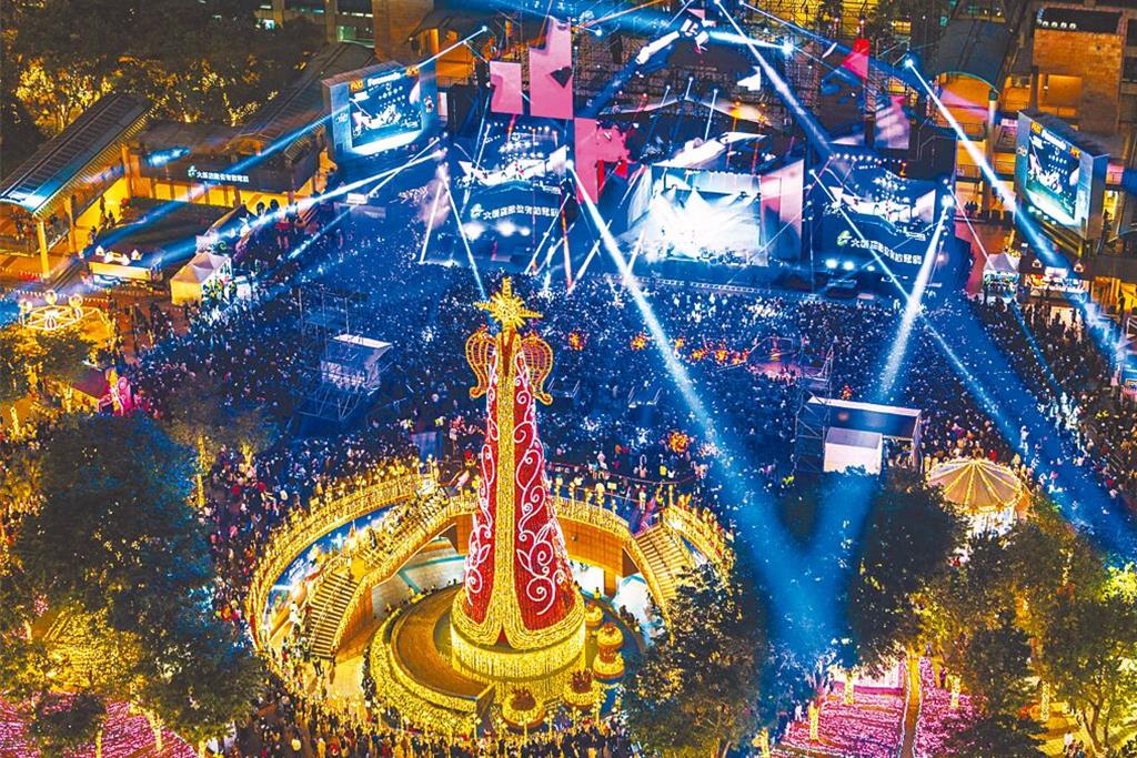 耶誕城傳停辦「孩子難過到哭」 侯友宜允諾續辦：打造國際IP