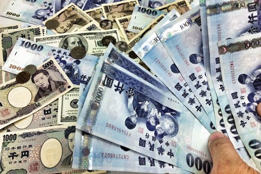 新台幣驚見31元…幕後兇手是「他」？匯銀曝下一波更低價 