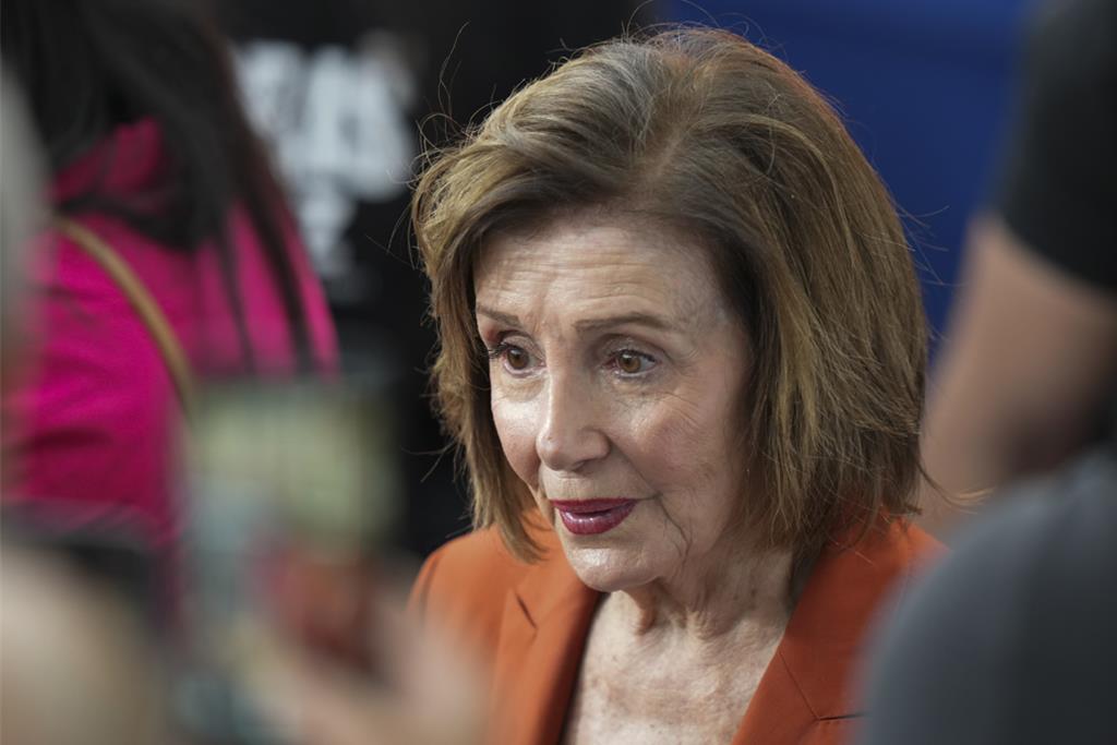 裴洛西退休掀美國民主黨世代革命 年輕挑戰者促老將讓位