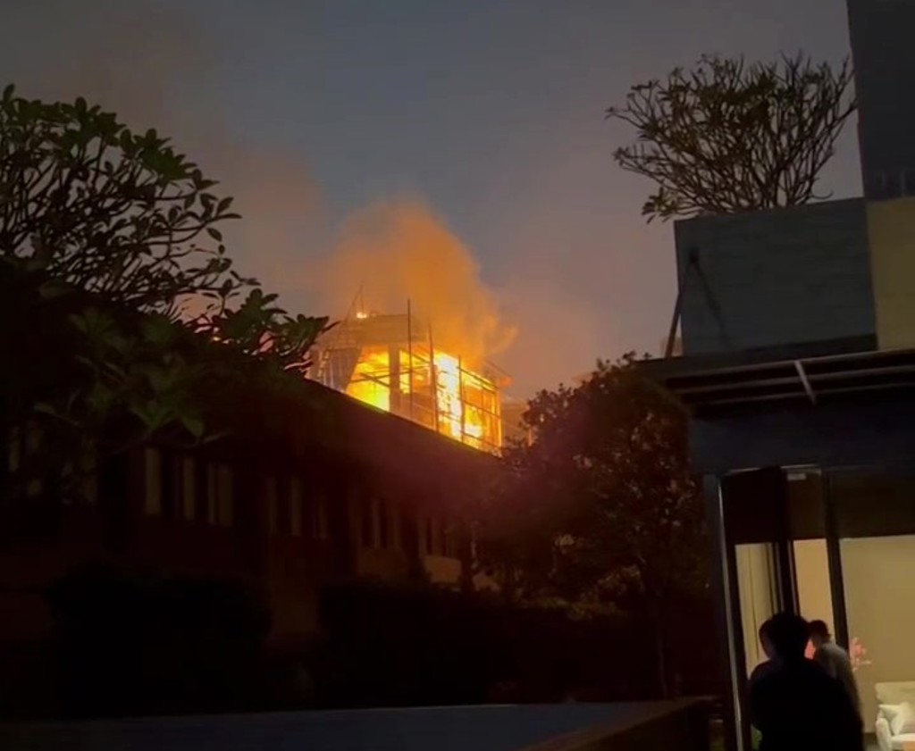 新北市新莊區後港一路（7）日傍晚5時許驚傳火警。（圖／簡銘柱翻攝）