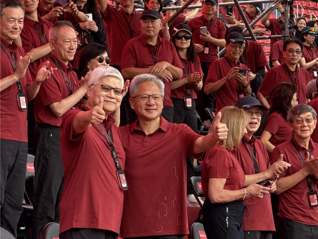 台積運動會》魏哲家不改幽默 黃仁勳讚台積電「熊讚欸」!
