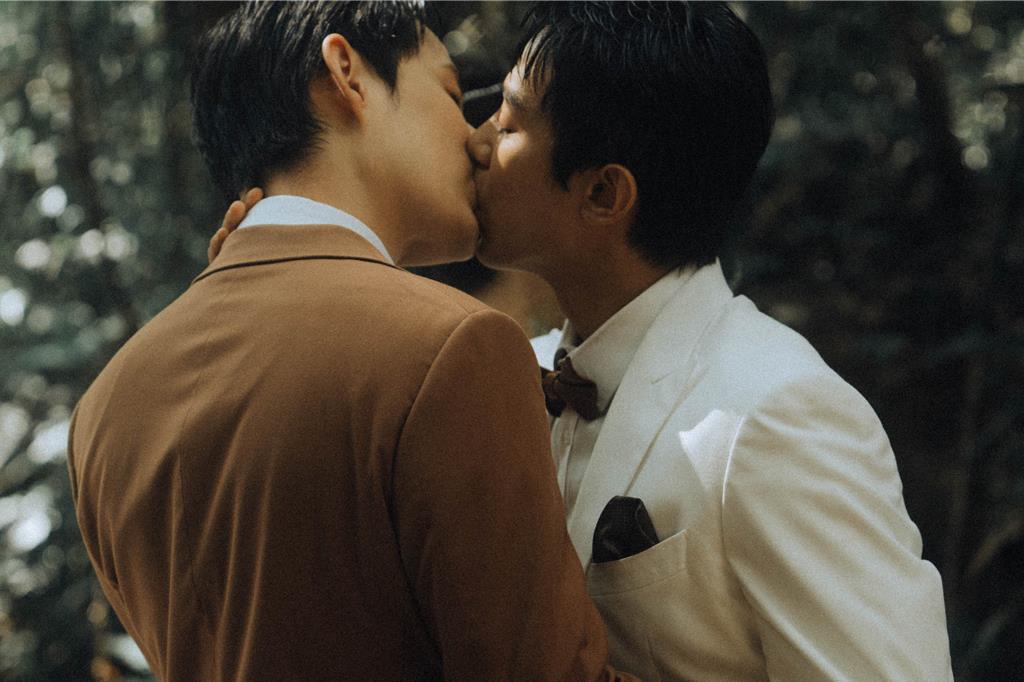 才官宣就「離婚」！初孟軒、徐鈞浩山林吻戲後分手