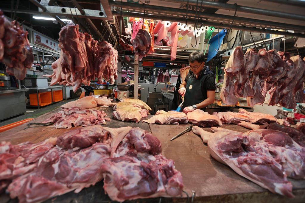 豬隻解禁屠宰 冷凍廠進貨致價格高漲 攤商喊苦:沒利潤