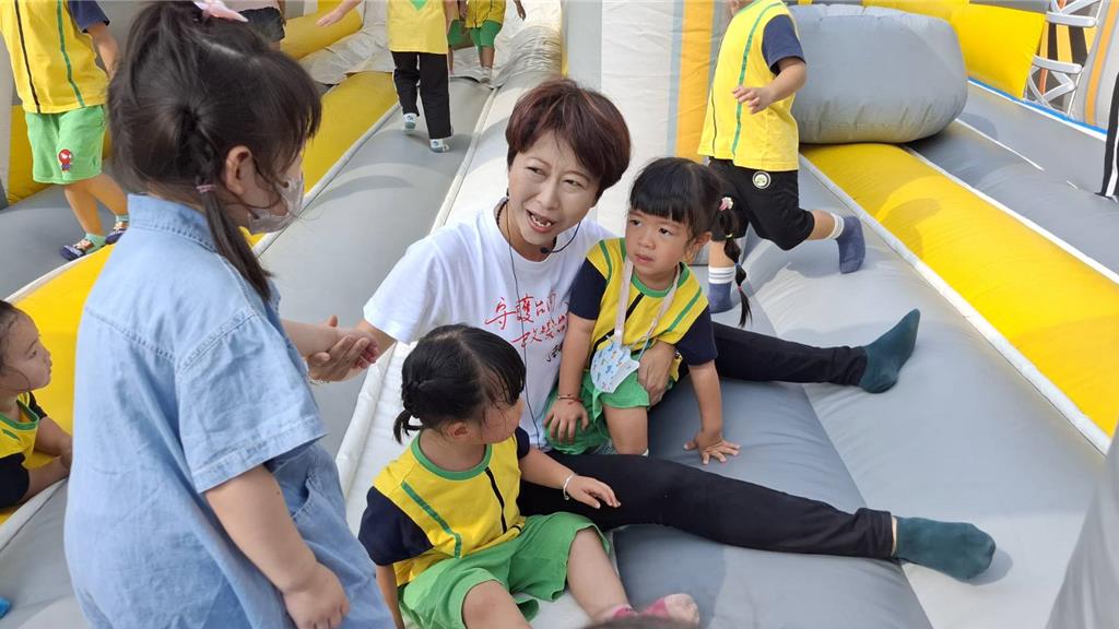 綠台南市長初選正面對決 陳提教育政見 林深入敵營成立後援會