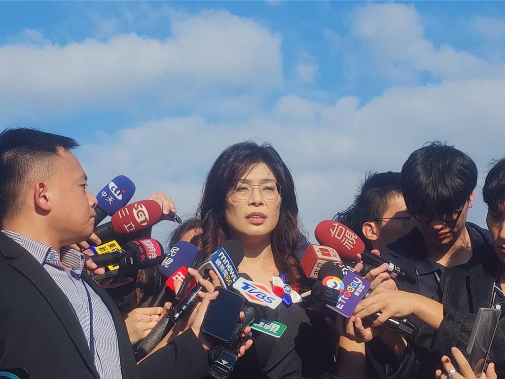 出席白色恐怖追思會 鄭麗文強調吳石是間諜跟政治思想犯不同