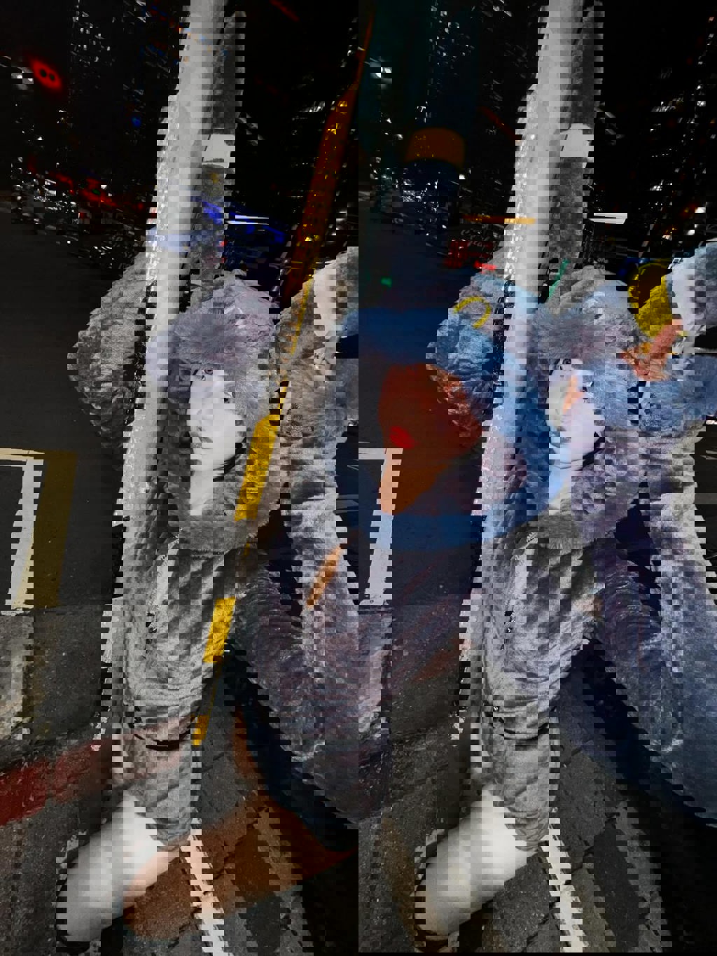 啦啦隊女神扮演寶可夢裡面的月亮伊布。(圖/IG@evollove_c)