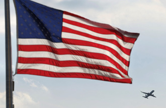 财经选读》美国经济惨了！ 创纪录政府停摆衝击浮现 民眾惨沦棋子