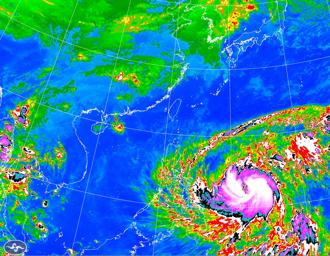 鳳凰環流超大 全台強風豪雨 這2天下到發紅