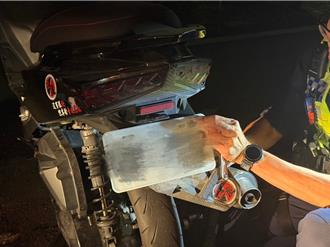 淡水騎士改裝遭扣牌  掛假牌繼續趴趴走  警AI比對當場逮人