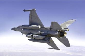 空军千里眼到货！ F-16专用MS-110侦照荚舱年底前分批交付