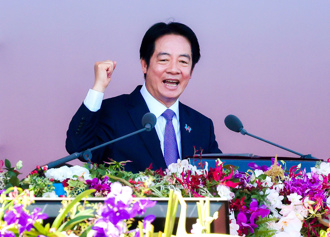 ChatGPT吐大白话 李艷秋酸：「台湾之盾」原来是「美国钱盾」？