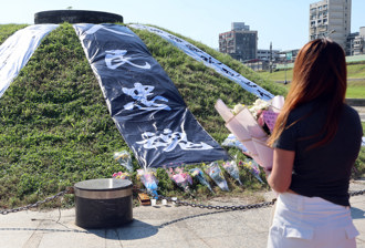 鄭麗文出席白色恐怖秋祭 謝寒冰：綠營故意模糊焦點