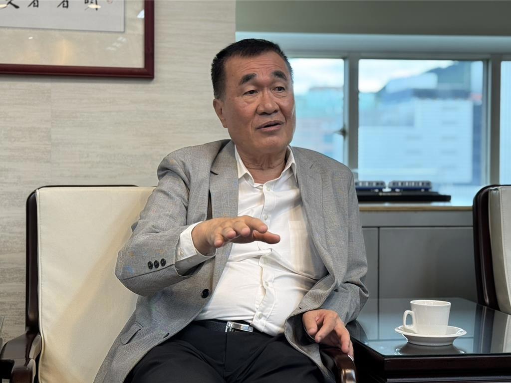 鳳凰颱風逼近！李四川最新PO文曝「工務局趕工」：11月颱不好惹