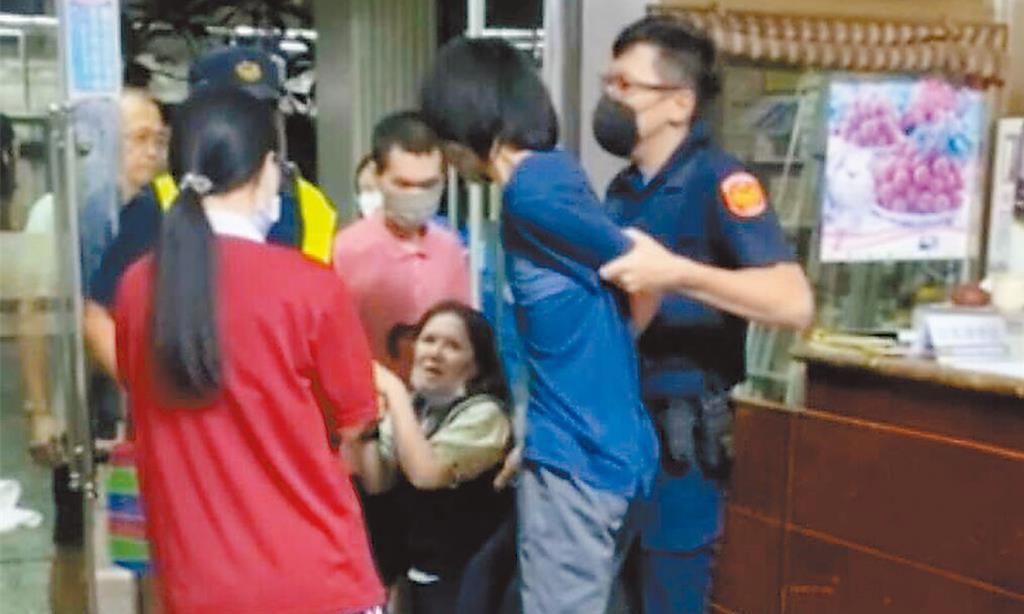 台中超狂媽媽持傘與保全互毆打 二審仍判拘役45日