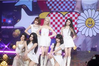 幻藍小熊燃炸高流嗨翻5000粉　成員許媛媛看到媽媽當場爆哭