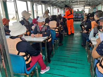 窃盗通缉犯想出海玩？女兴冲冲搭船出海被查当场逮捕