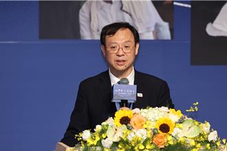 超人医师徐超斌追思会 石崇良：用一生守护最南端人民