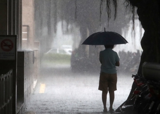 鳳凰颱風逼近 新北明起嚴防豪雨 沿海恐現5米巨浪