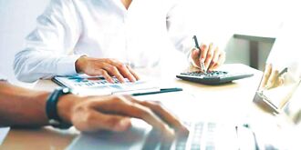 分紅保單美式、英式大不同 四面向分析