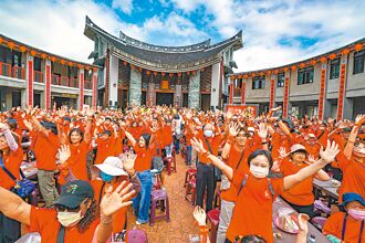 宜蘭二結王公廟 號召千人泥塑