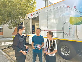 桃園 CT醫療車開進觀音 居民稱便