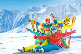 百萬刷手直奔極光 港澳機加酒熱銷