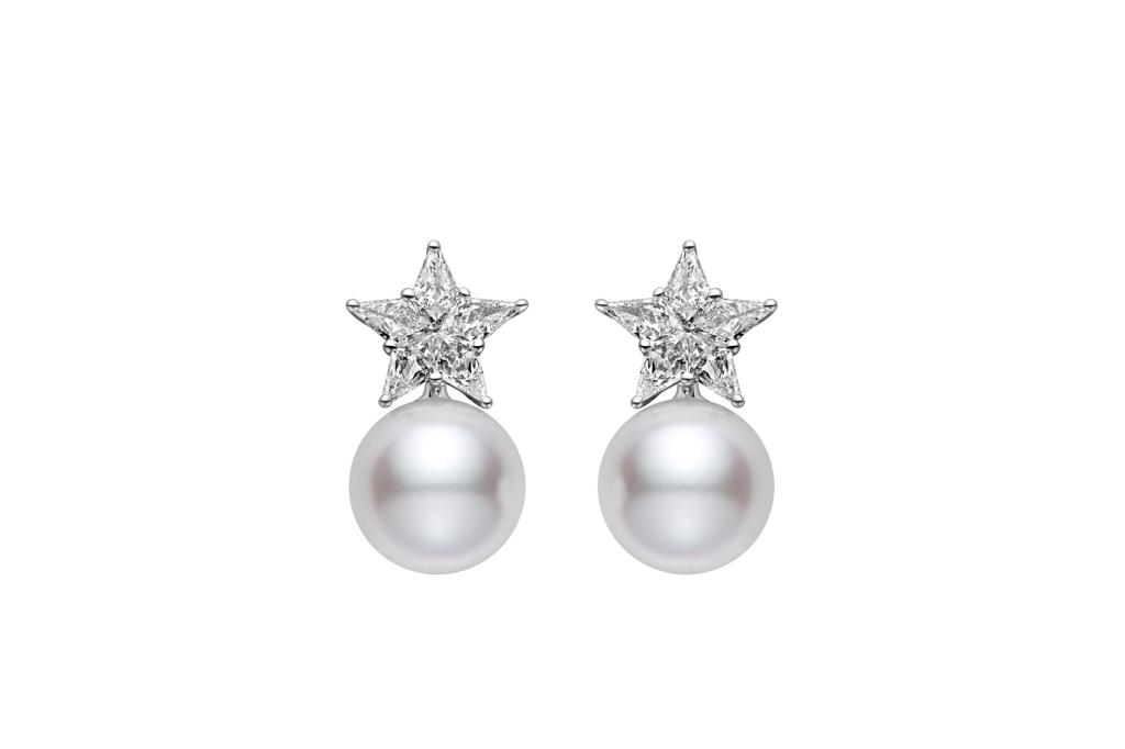 MIKIMOTO Starry Night 耳環，13萬2000元。（MIKIMOTO提供）