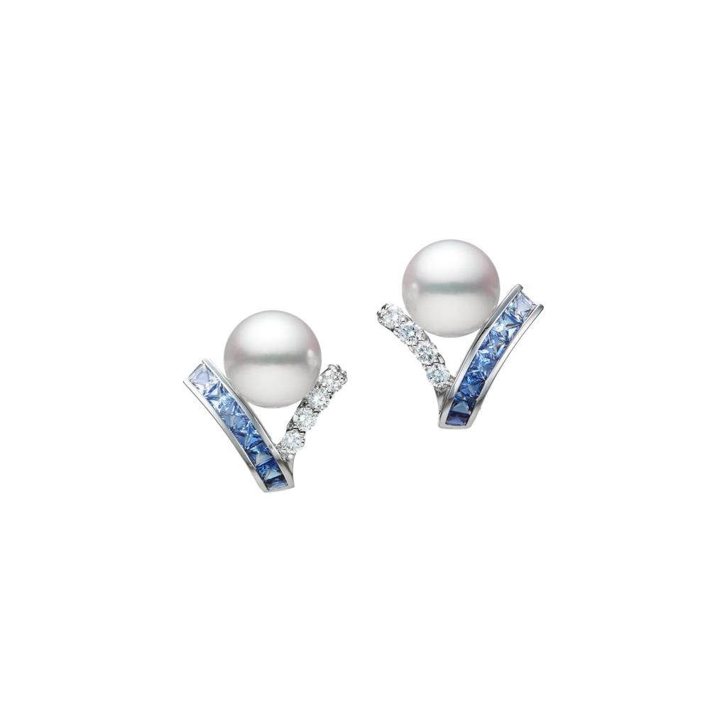 MIKIMOTO Ocean系列藍寶石珍珠耳環 ，21萬4000元。（MIKIMOTO提供）