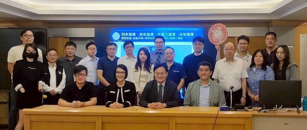 17台企領袖攻讀東海易三倉雙聯碩士 前進曼谷校園開啟第二人生