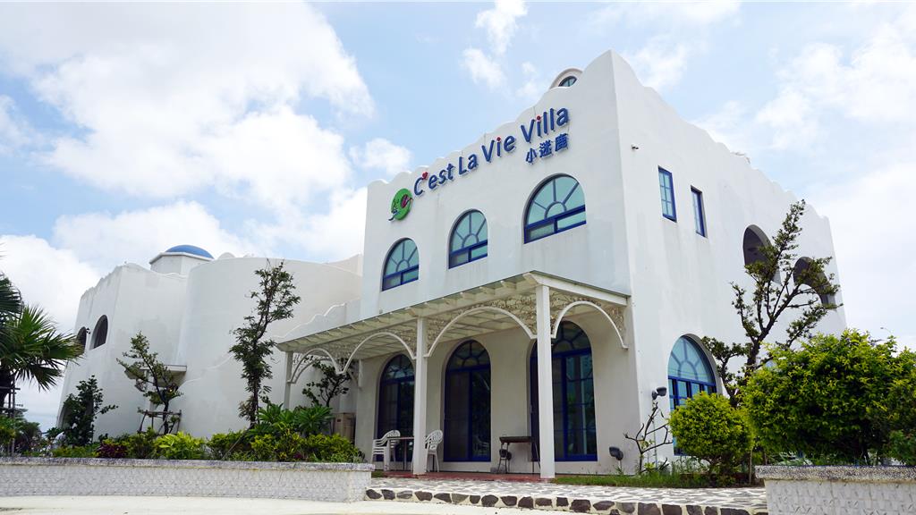 旅宿業者小鹿文娛則推出「普發金歡喜 × 雙11加碼抽好禮」限時優惠。(小鹿文娛提供)