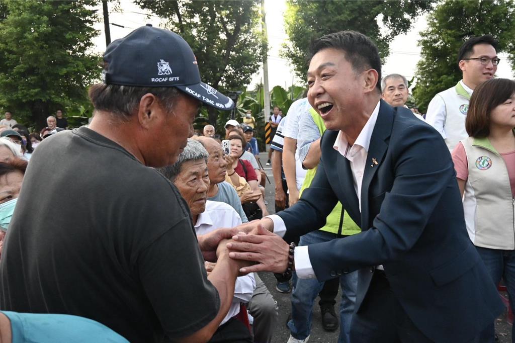 拚高雄市長初選　許智傑自詡「最大公約數」：民調在誤差範圍內